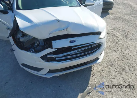 2018 Ford Fusion S z USA, uszkodzony, nr VIN 3FA6P0G7XJR220505